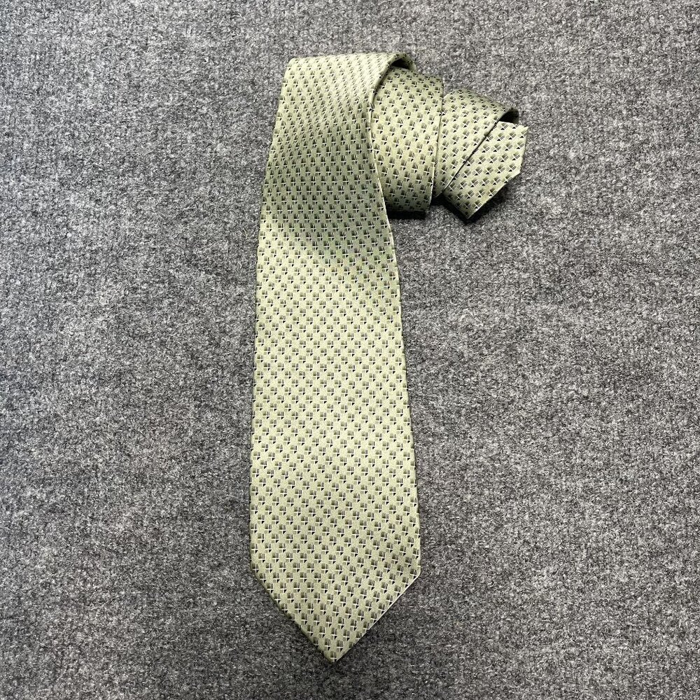 Claybrooke Pure Silk Light Green Geometric Pattern Mens Tie